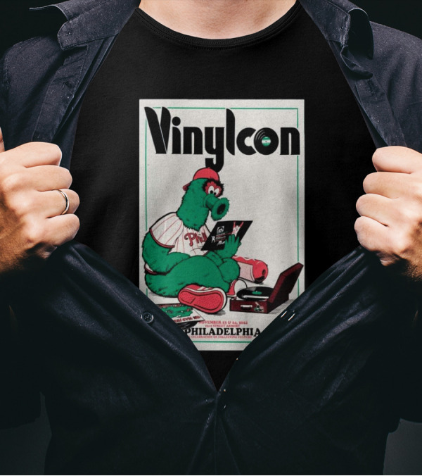 Vinylcon Philadelphia Nov 23-24 2024 23rd St. Armory Tour Featuring Phillies Mascot T-Shirt