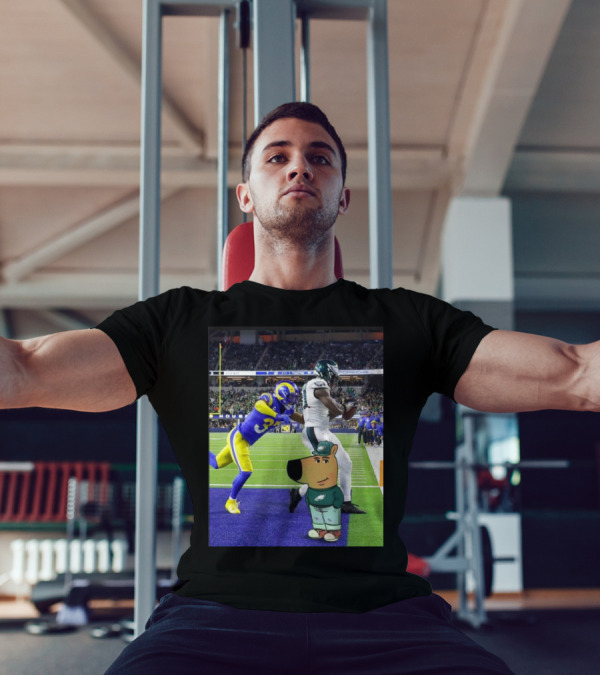 Philadelphia Eagles Vs Los Angeles Rams Cartoon Character NFL Scene T-Shirt