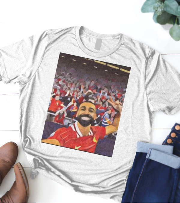 Liverpool FC 2025 Premier League Champions Mohamed Salah Selfie Celebration T-Shirt