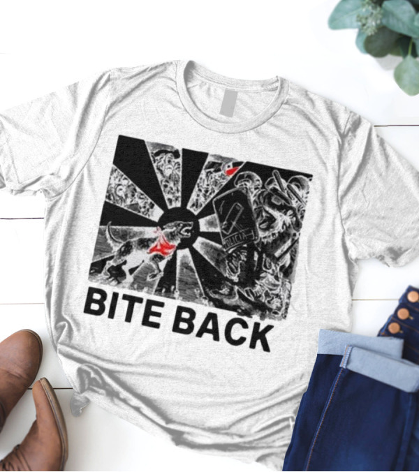 "Bite Back Punkwithacamera Dog Confronts Riot Police" T-Shirt