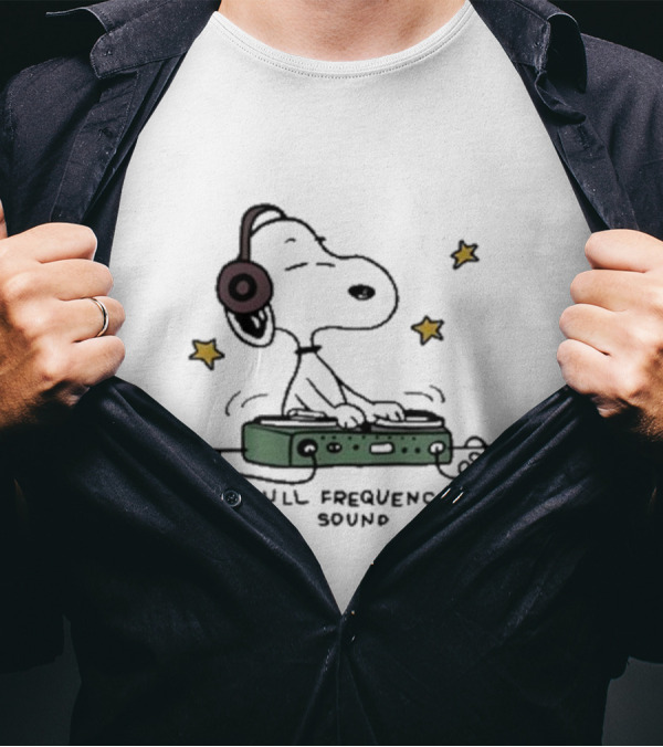 Snoopy Full Frequency Sound With Stars And Audio Equipment T-Shirt