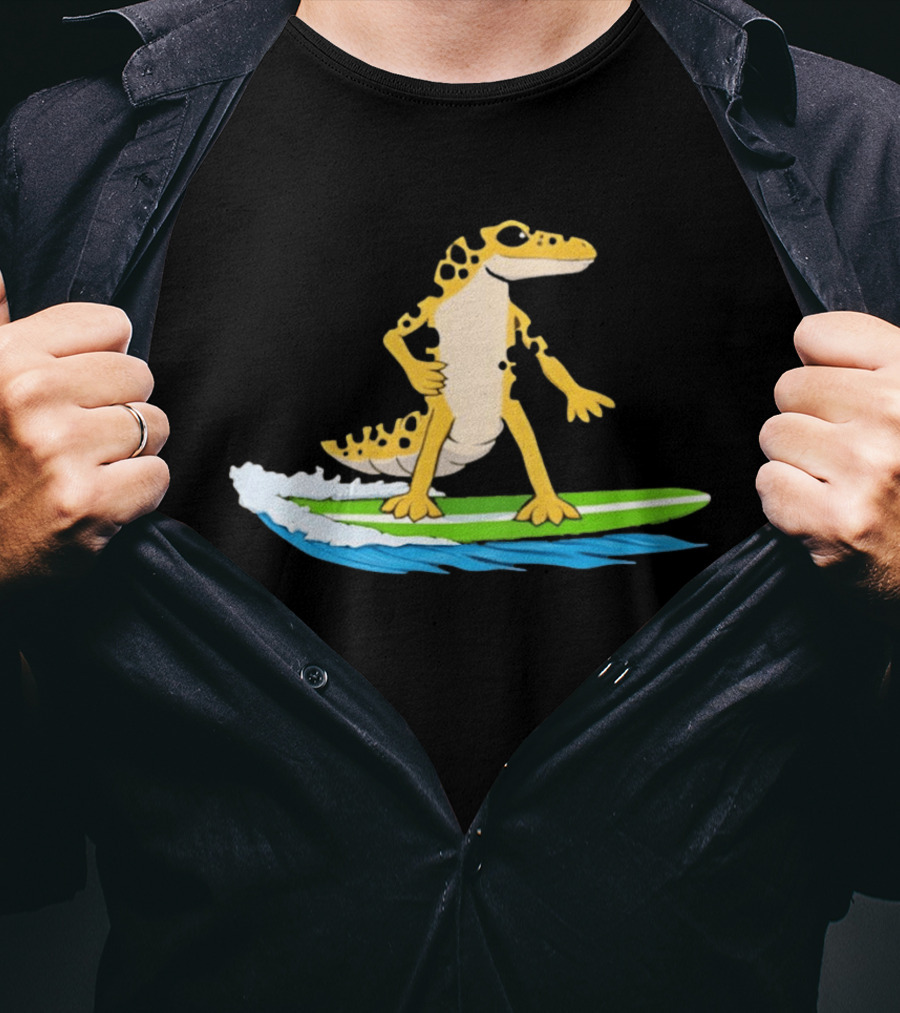 Leopard Gecko Yellow Lizard Riding Surfboard T-Shirt