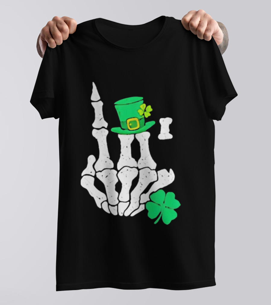 Skeleton Hand With Leprechaun Hat And Shamrock St Patricks Day T-Shirt