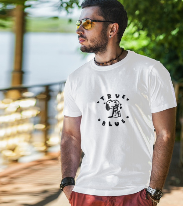 True Blue Snoopy Hearts Noexitclothing T-Shirt