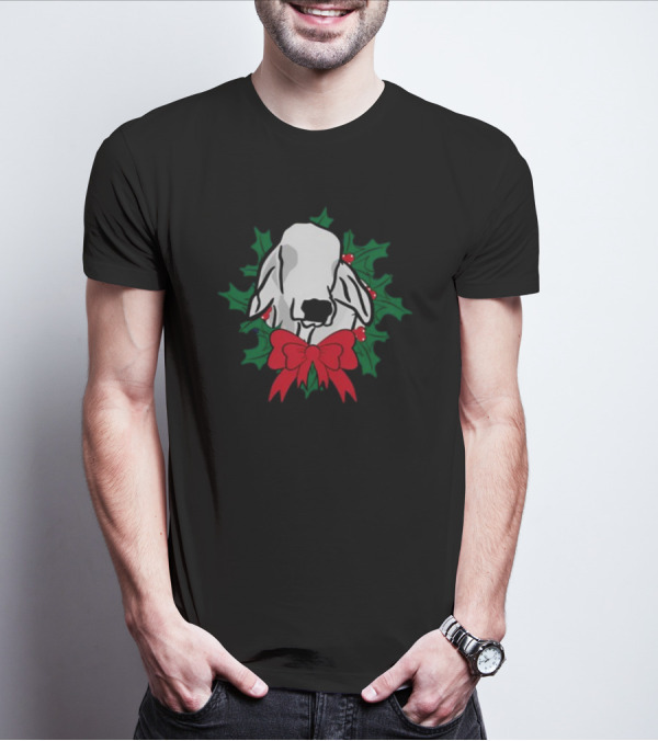 Brahman Cow Head With Festive Christmas Wreath And Bow T-Shirt