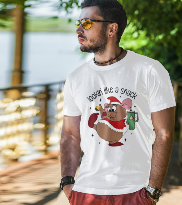 Lookin’ Like A Snack Santa Mouse Holiday Treat T-Shirt