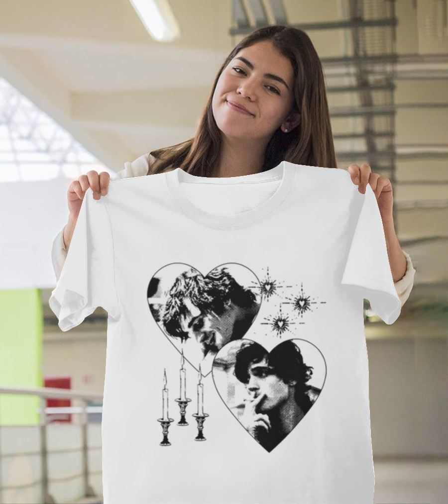 Mustardyardpress Saltburn Felix Hearts Candlelight Portraits T-Shirt