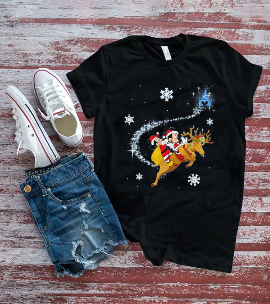 MK Deer Christmas Mickey And Minnie Santa Reindeer Snowflakes Disney Castle T-Shirt