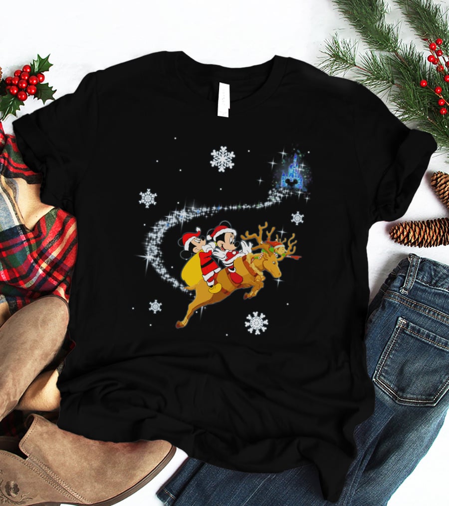 MK Deer Christmas Mickey And Minnie Santa Reindeer Snowflakes Disney Castle T-Shirt