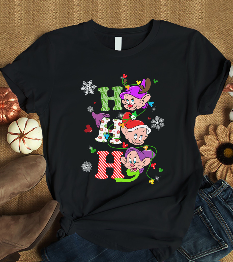 DP HHH Christmas Dopey Snow White Dwarf Festive Reindeer Santa Hat T-Shirt