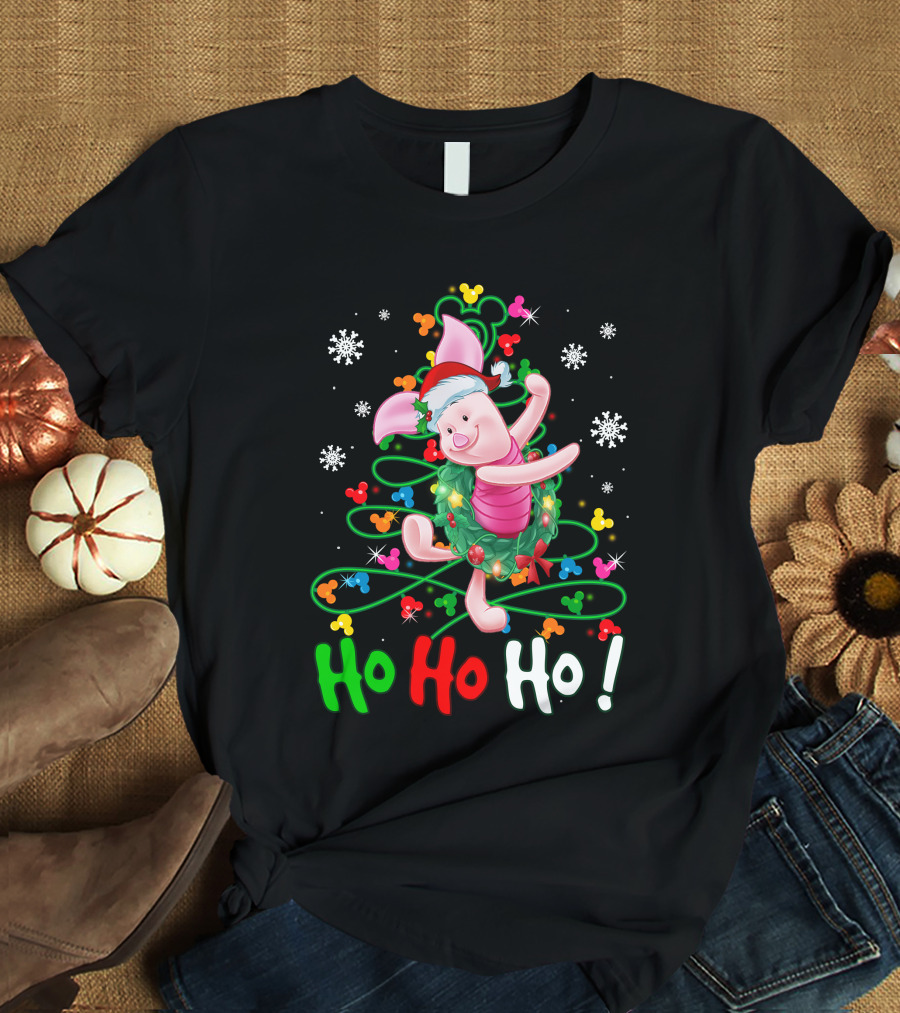 Ho Ho Ho Piglet Christmas Festive Wreath And Santa Hat T-Shirt