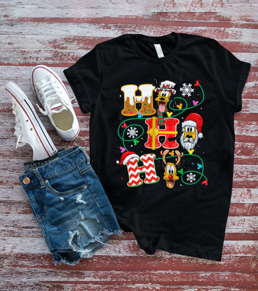 PLU HHH Christmas Goofy Dog With Santa Hats And Snowflakes T-Shirt