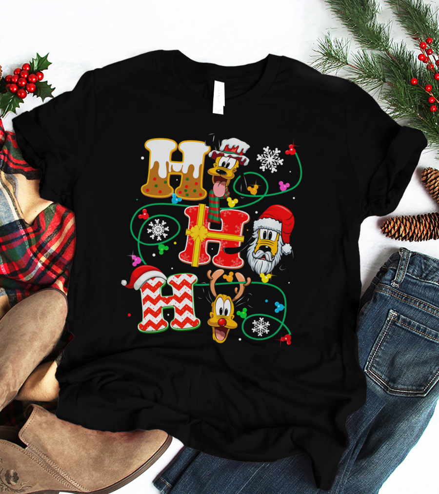 PLU HHH Christmas Goofy Dog With Santa Hats And Snowflakes T-Shirt