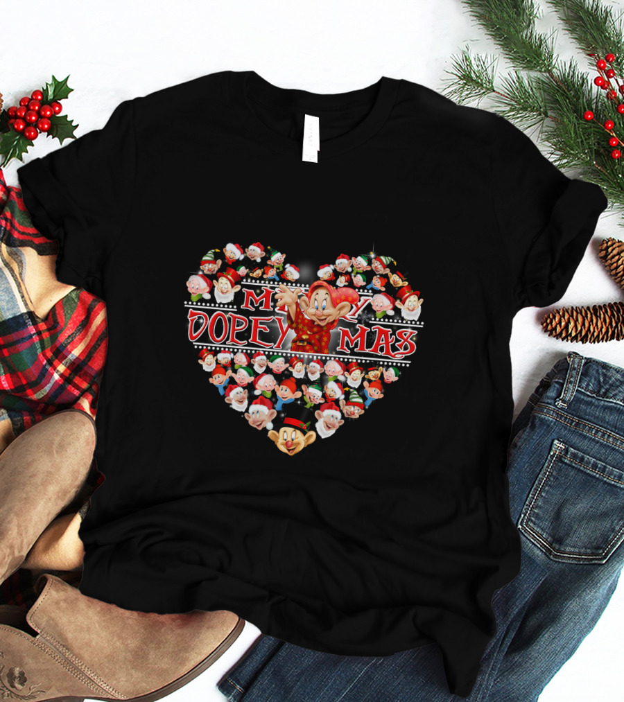 Merry Dopeymas Heart Holiday Dopey Collection T-Shirt