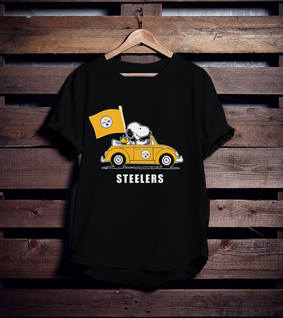Pittsburgh Steelers Snoopy Driving Yellow Car With Flag T-Shirt