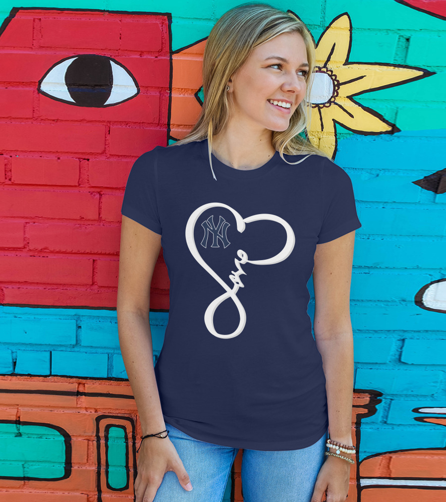 Yankees Love Heart T-Shirt