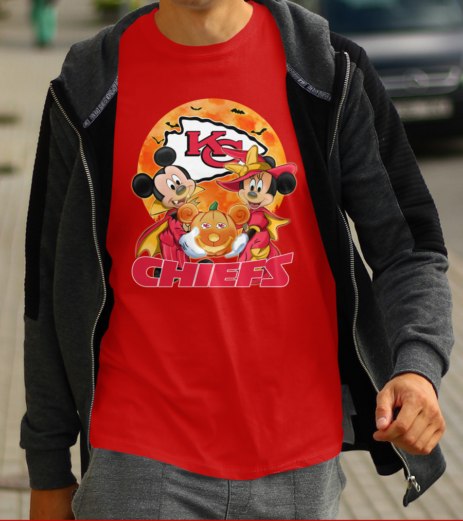 Kansas City Chiefs Mickey Mouse Minnie Mouse Halloween Chiefs Logo Pumpkin T-Shirt