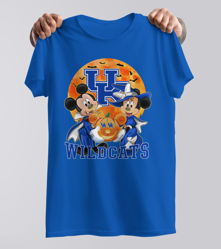 Kentucky Wildcats Mickey Mouse Minnie Mouse Halloween Moon Pumpkin T-Shirt