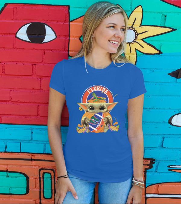 Florida Gators Halloween Pumpkin Baby Yoda Hug Football T-Shirt