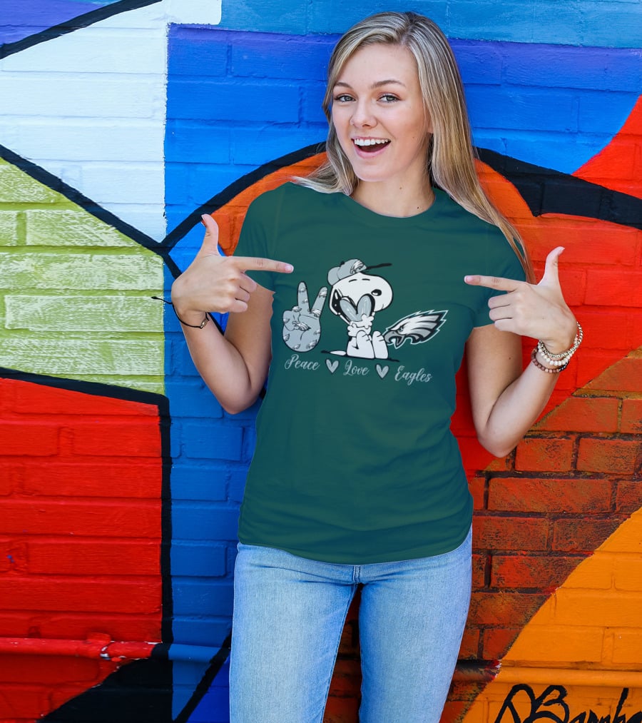 Peace Love Snoopy Philadelphia Eagles T-Shirt