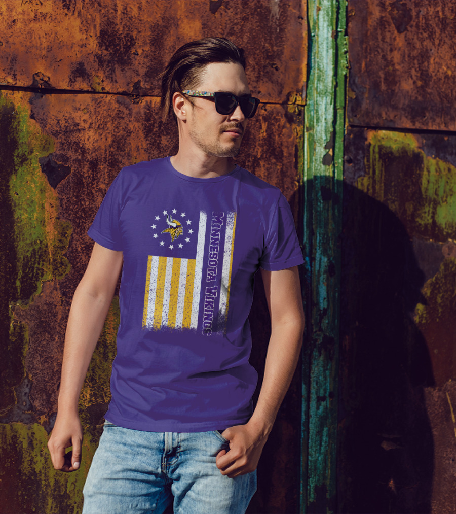 Minnesota Vikings American Flag Stars And Stripes T-Shirt