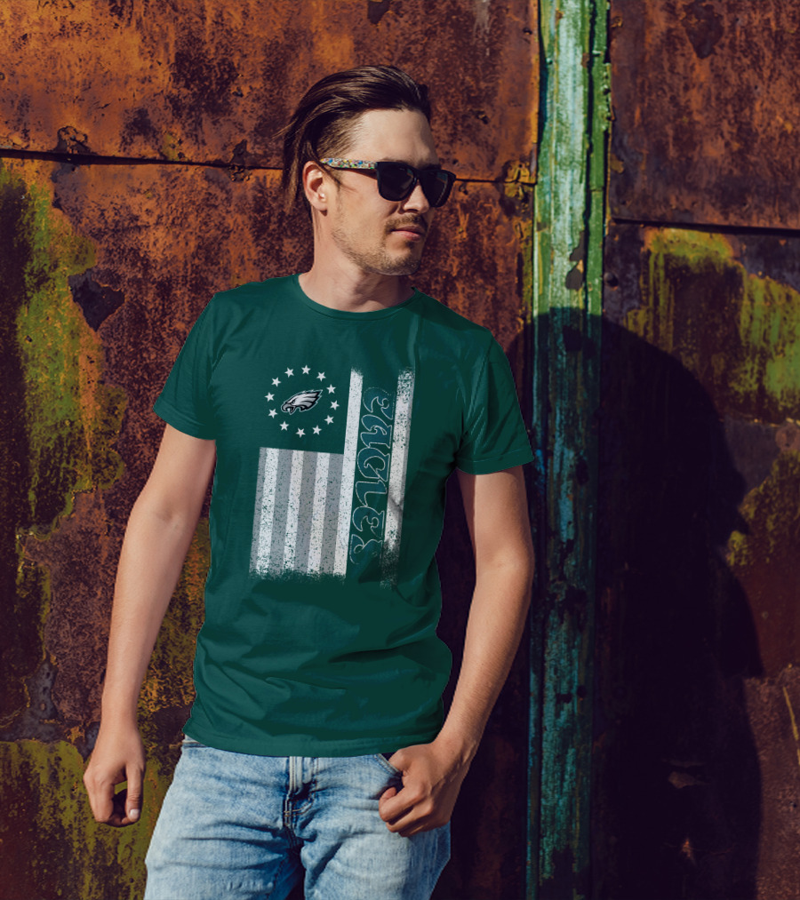 Philadelphia Eagles Stars And Stripes American Flag T-Shirt