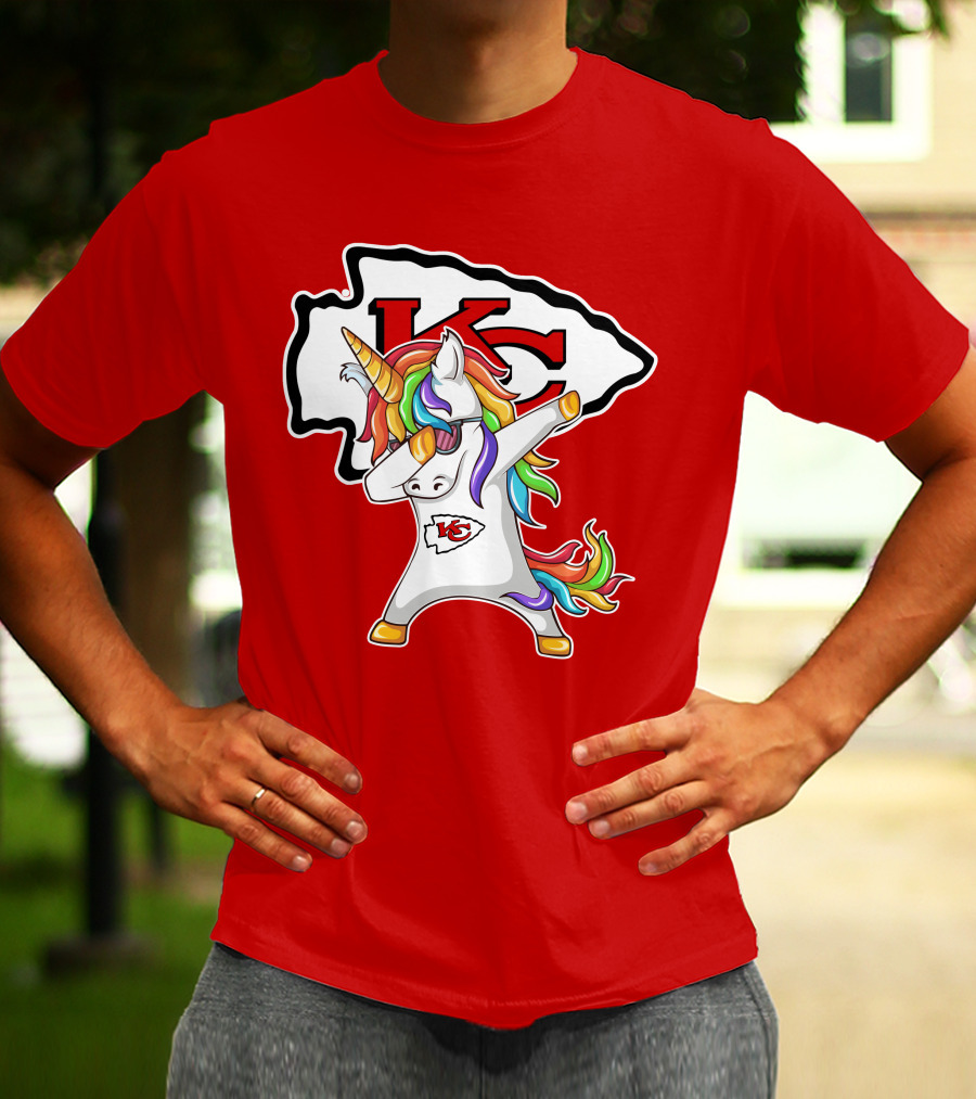 Kansas City Chiefs Unicorn Dabbing KC Logo Rainbow Mane T-Shirt