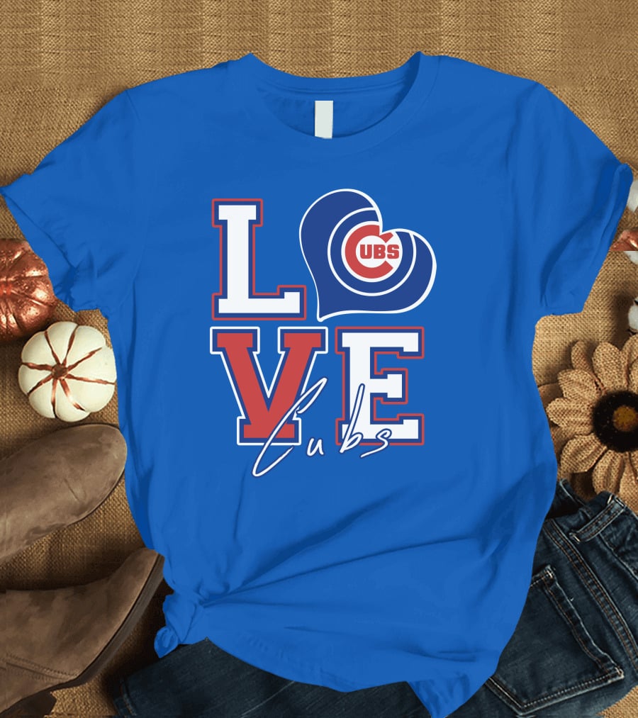LOVE Cubs Heart Chicago Cubs T-Shirt