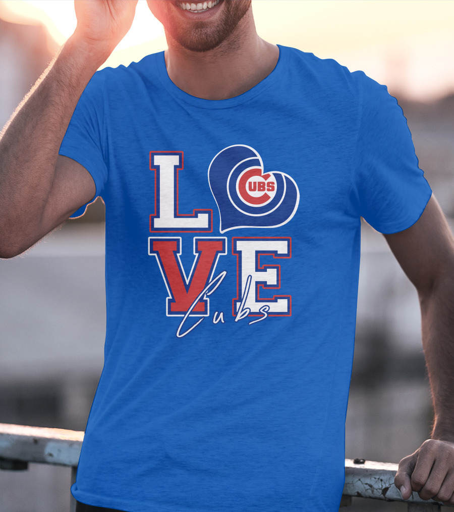 LOVE Cubs Heart Chicago Cubs T-Shirt