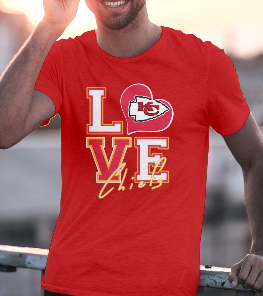 LOVE Chiefs KC Arrowhead Heart T-Shirt