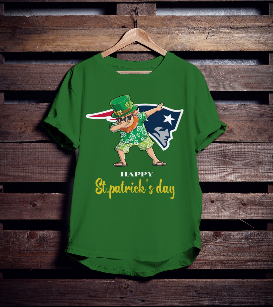 Happy St. Patrick's Day New England Patriots Dabbing Leprechaun T-Shirt