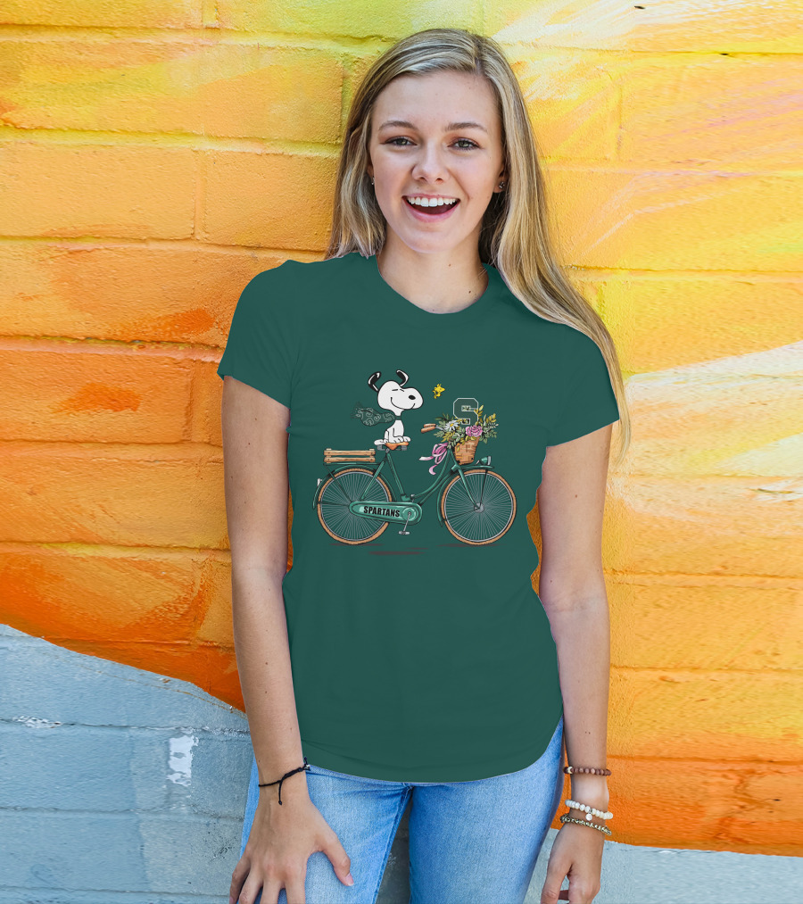 Michigan State Spartans Snoopy On Bicycle With Flowers T-Shirt