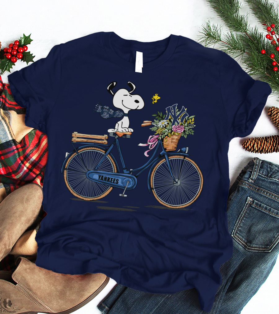 New York Yankees Snoopy On Bicycle With Woodstock And Flowers T-Shirt