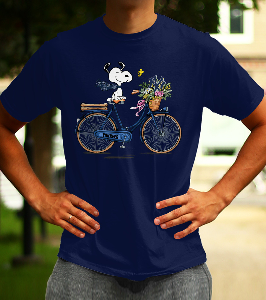 New York Yankees Snoopy On Bicycle With Woodstock And Flowers T-Shirt