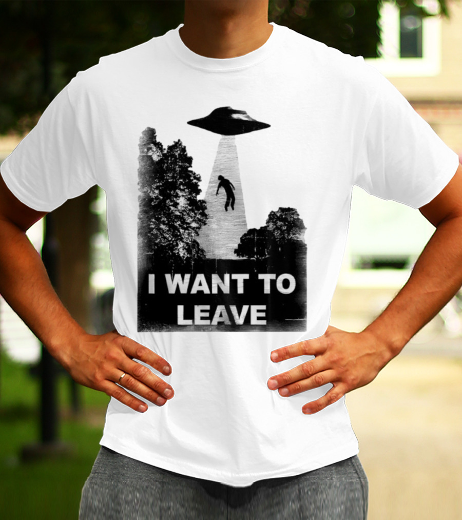 I Want To Leave UFO Abduction Scene Black And White Design T-Shirt