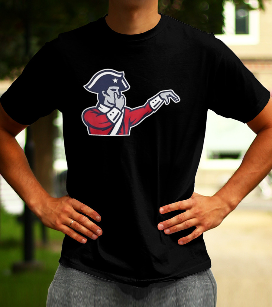 New England Patriots Hold Ya Nose Pat Patriot Gesture T-Shirt