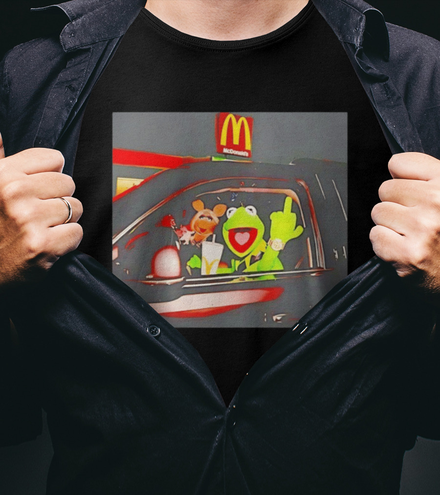 Kermit Frog Middle Finger Miss Piggy Car McDonald's Ride T-Shirt