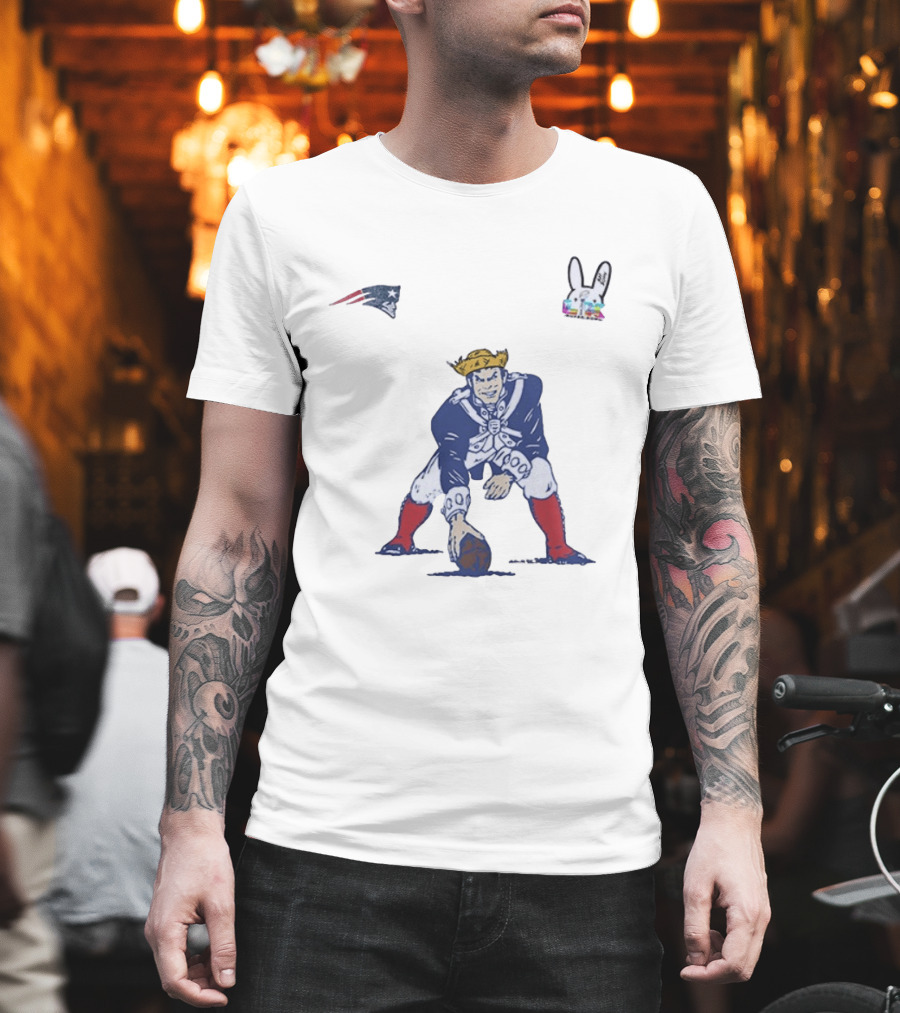 New England Patriots Seguino Aqui Frog Football Player And Bunny Ears T-Shirt