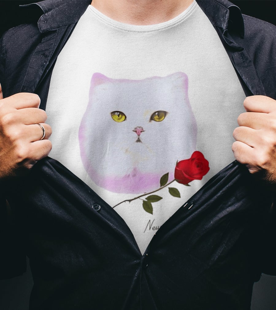 Cat Rose New York White Cat Face Yellow Eyes Red Rose T-Shirt