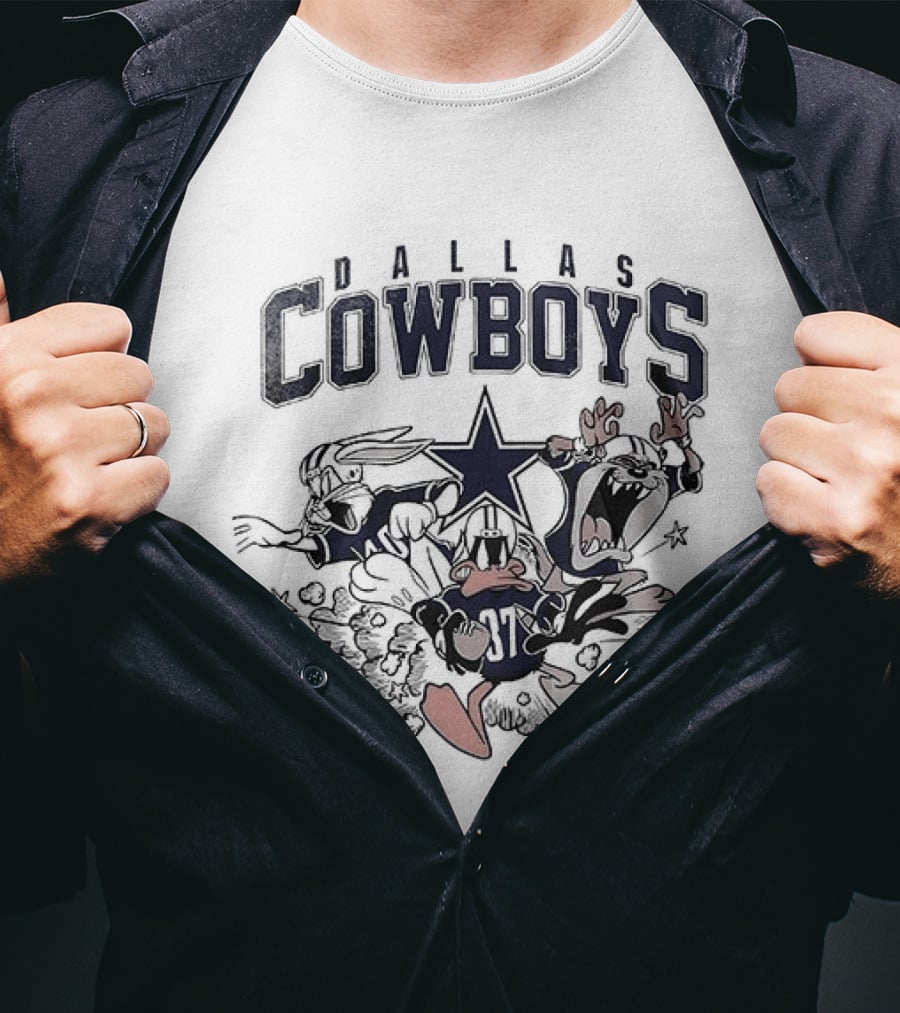 Dallas Cowboys Looney Tunes Bugs Bunny Taz Daffy Duck Star T-Shirt
