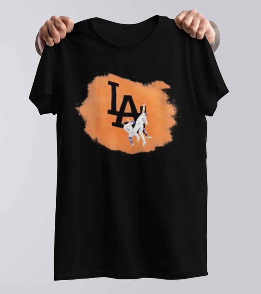 Los Angeles Dodgers Kike Hernandez Manny Machado Highlight Catch T-Shirt