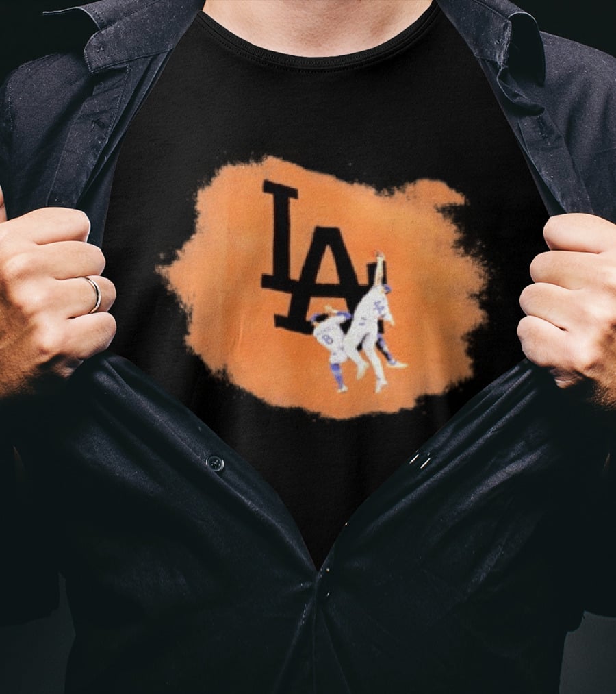 Los Angeles Dodgers Kike Hernandez Manny Machado Highlight Catch T-Shirt