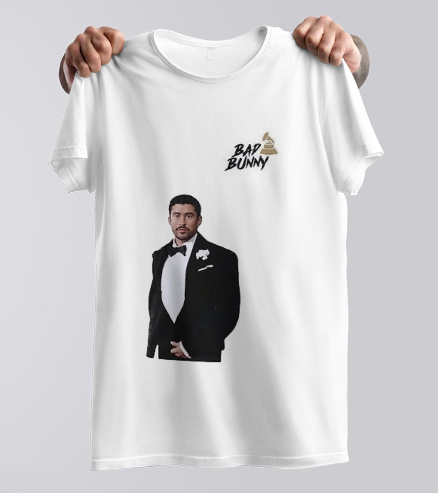 Bad Bunny Grammys Debi Tirar Mas Fotos Album Of The Year T-Shirt