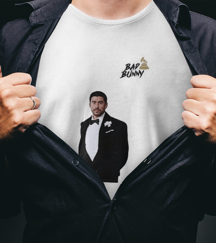 Bad Bunny Grammys Debi Tirar Mas Fotos Album Of The Year T-Shirt