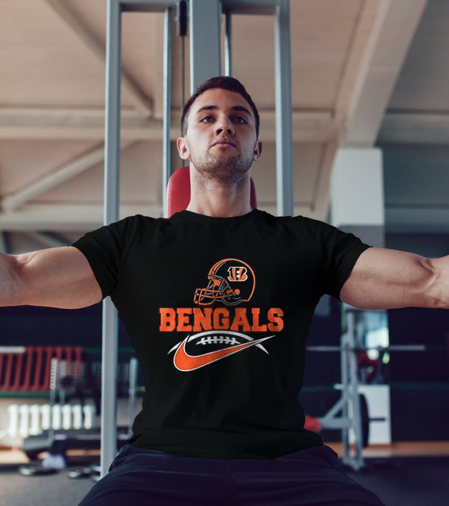 Cincinnati Bengals B Helmet BENGALS Nike Stylized T-Shirt