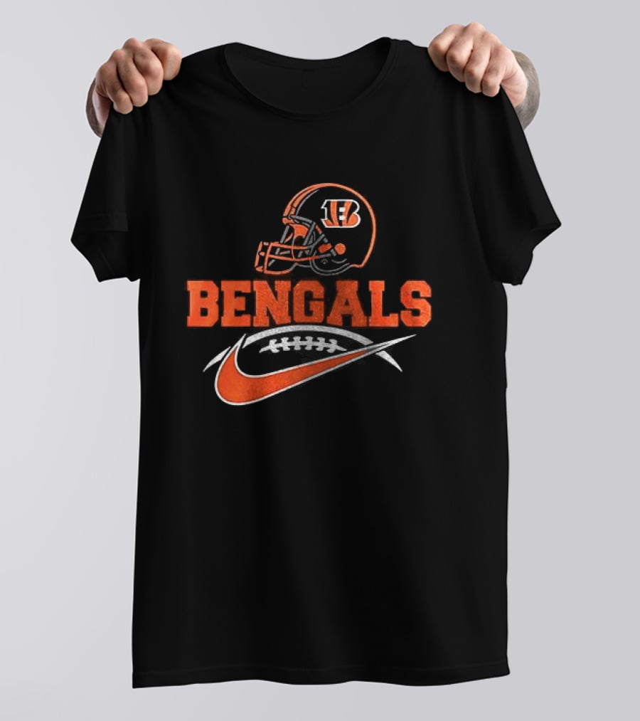 Cincinnati Bengals B Helmet BENGALS Nike Stylized T-Shirt