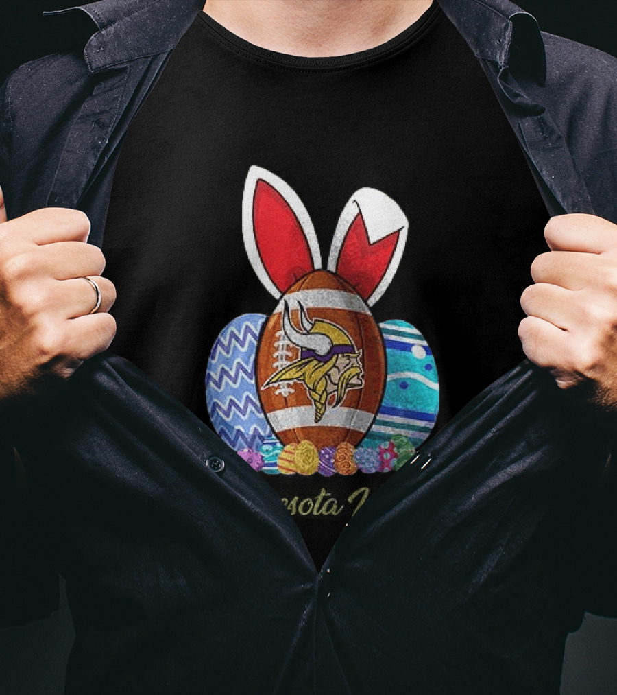Minnesota Vikings Buc Ees Easter Day Some Bunny Loves The Vikings T-Shirt