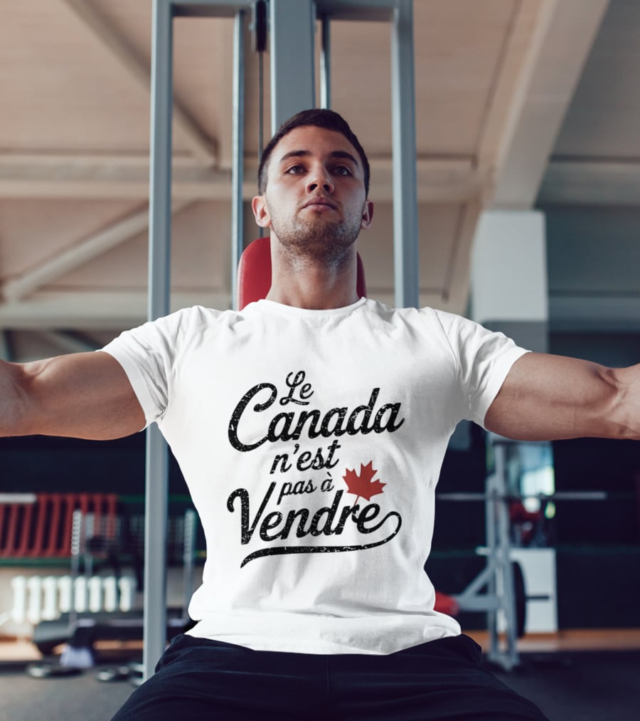 Le Canada N'est Pas à Vendre Maple Leaf T-Shirt