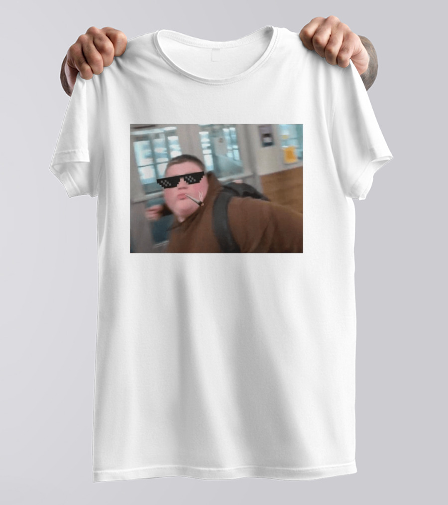 I Friggin Love This Kid Thug Life Meme Smoking Sunglasses T-Shirt