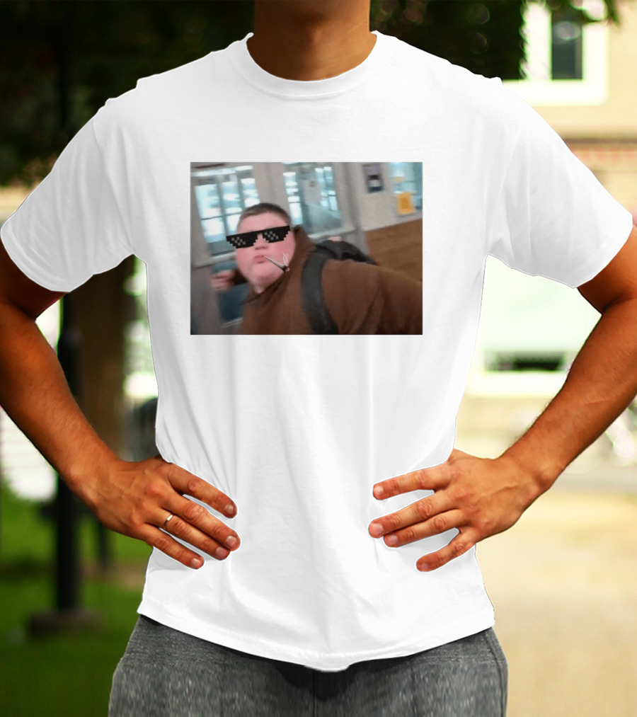 I Friggin Love This Kid Thug Life Meme Smoking Sunglasses T-Shirt
